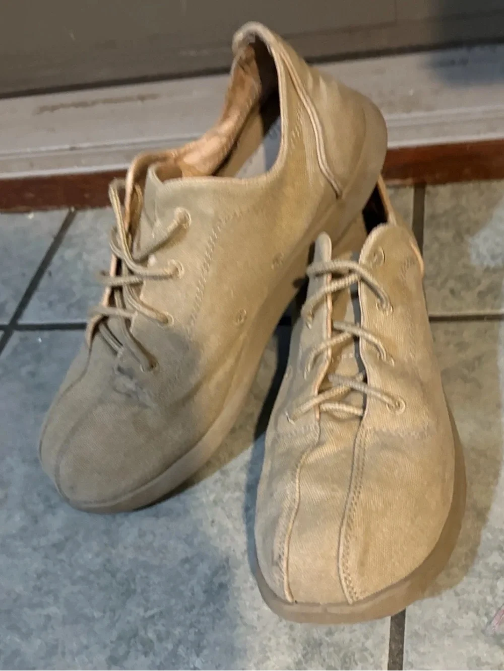 Crocs Venture Canvas Khaki Leather Sneaker Shoes - Men's 10